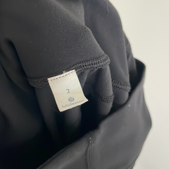 Lululemon black leggings - Picture 5 of 6